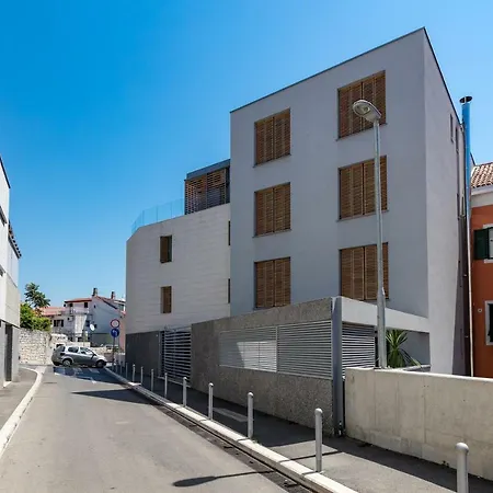 Luxury Kampanel スプリト