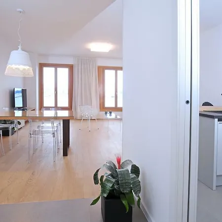 Apartment Luxury Kampanel *