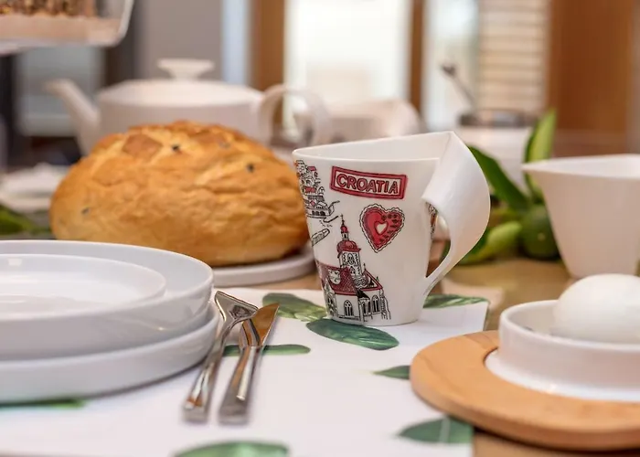 Luxury Kampanel Apartament Split