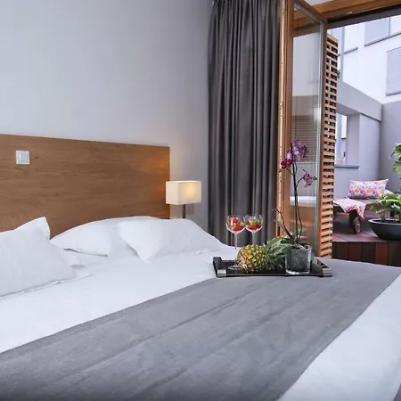 Luxury Kampanel 아파트