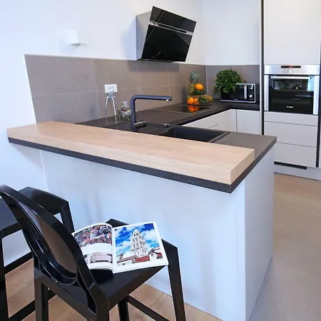 Luxury Kampanel 스플리트